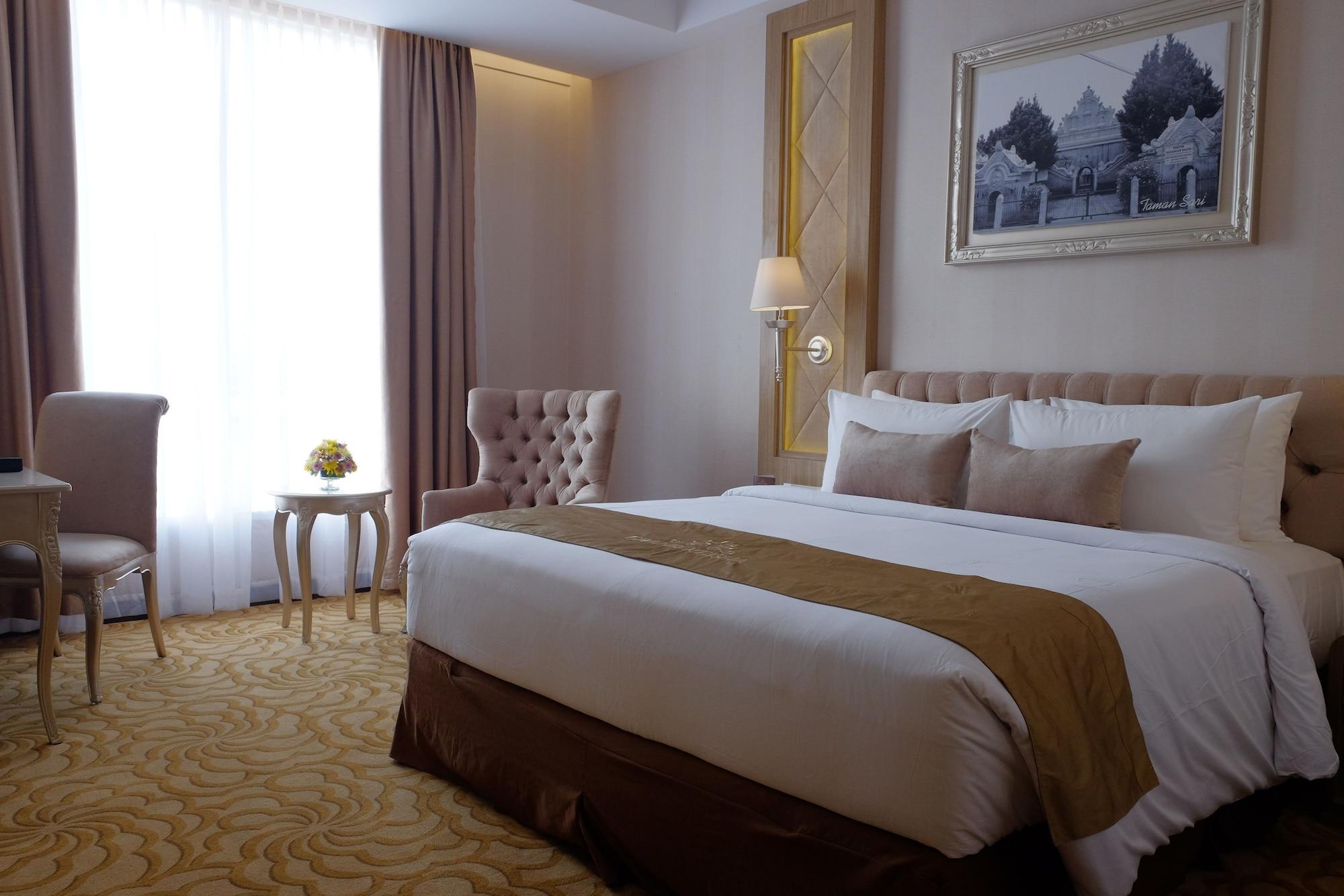 Grand Keisha Yogyakarta Hotell Kejayan Exteriör bild