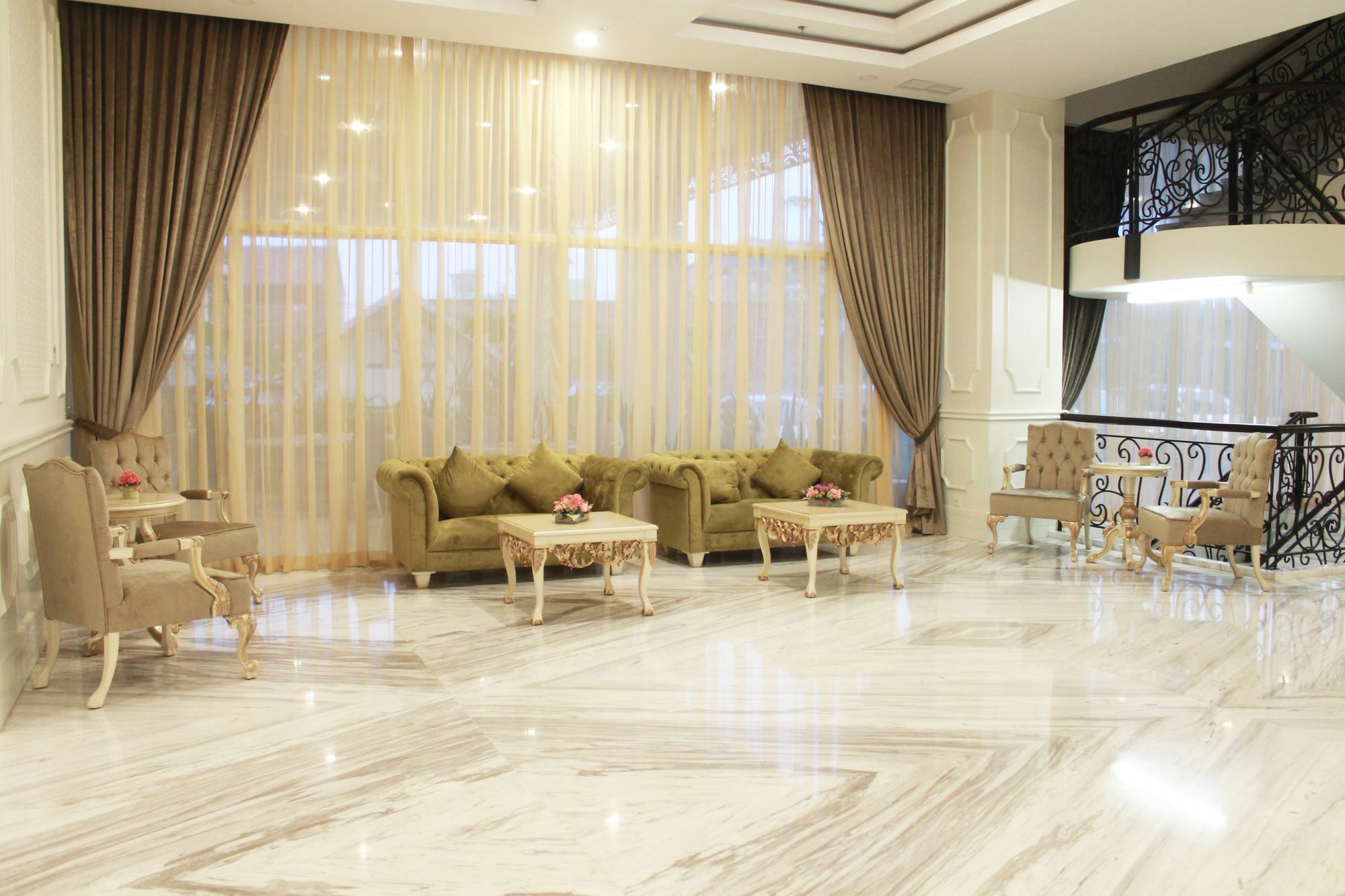 Grand Keisha Yogyakarta Hotell Kejayan Exteriör bild
